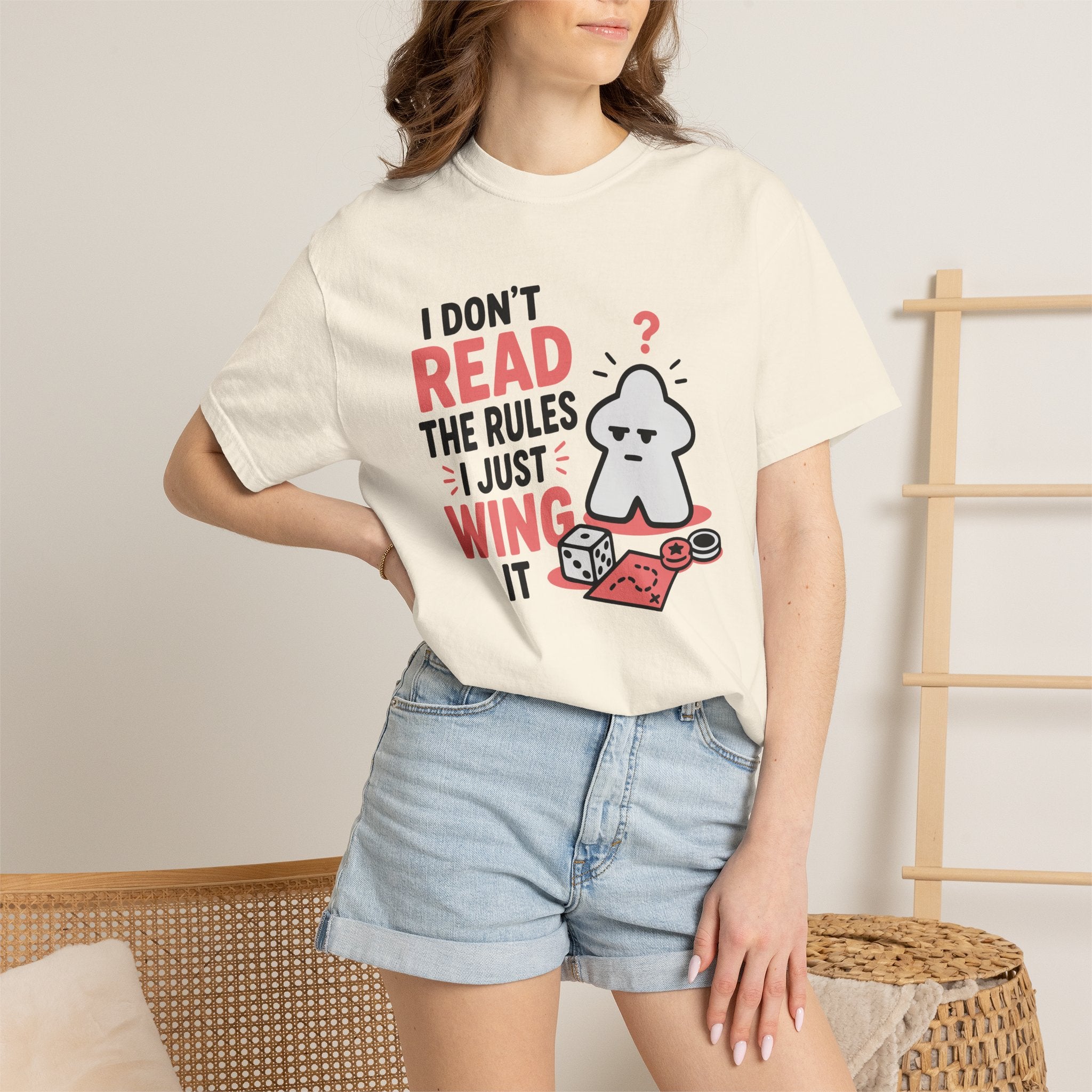 I’m Just Here for the Snacks (Cute) T-shirt