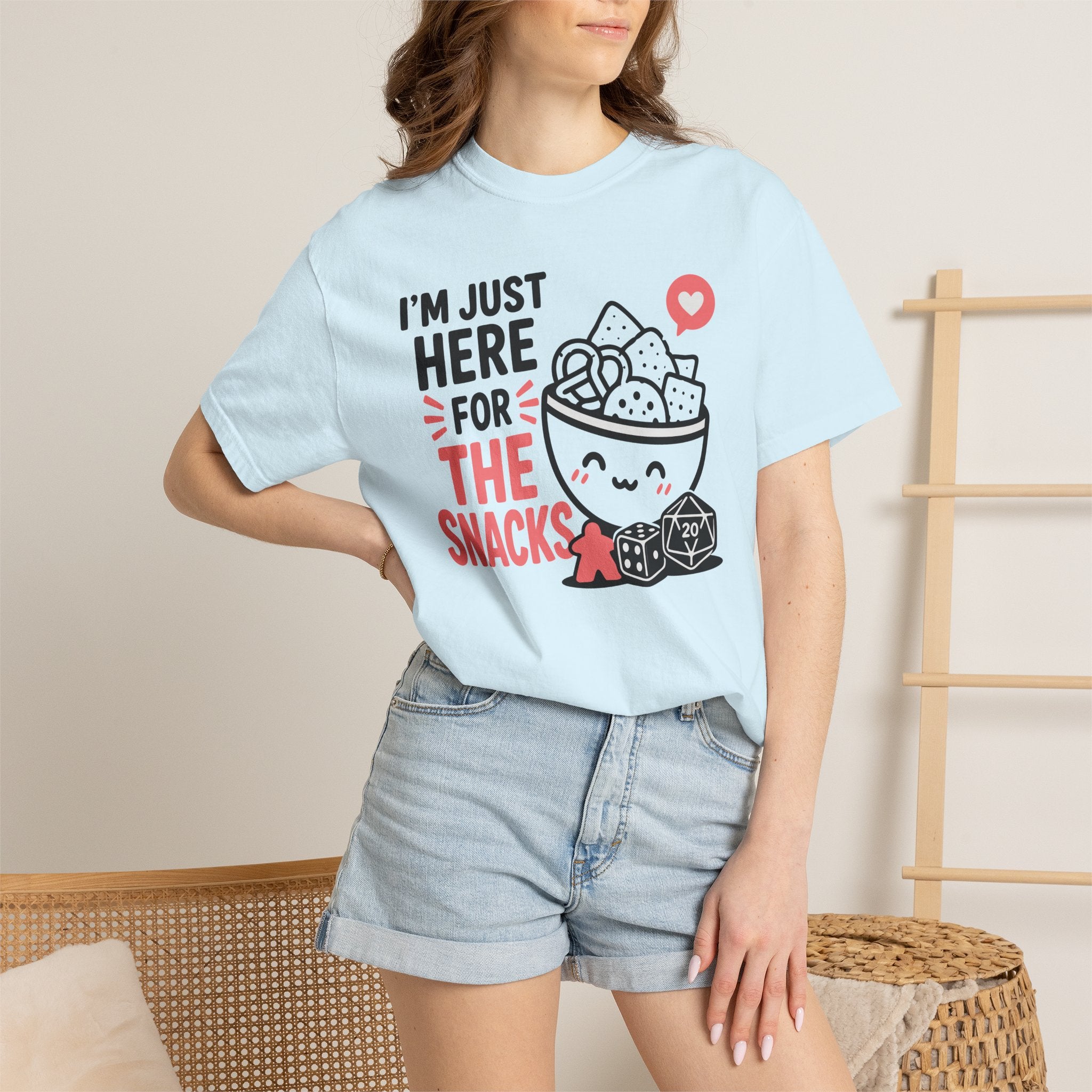 I’m Just Here for the Snacks (Cute) T-shirt