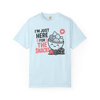 I’m Just Here for the Snacks (Cute) T-shirt